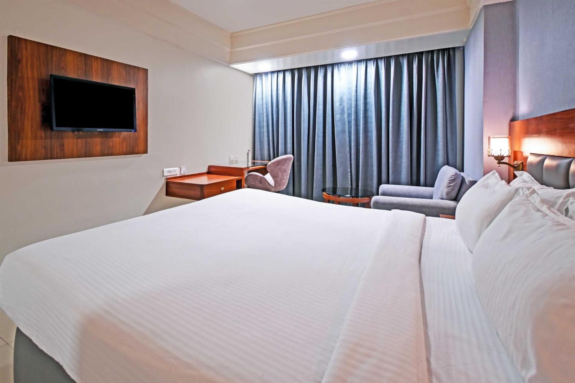 Hotel Palette Madhapur à Haïdarabad Extérieur photo