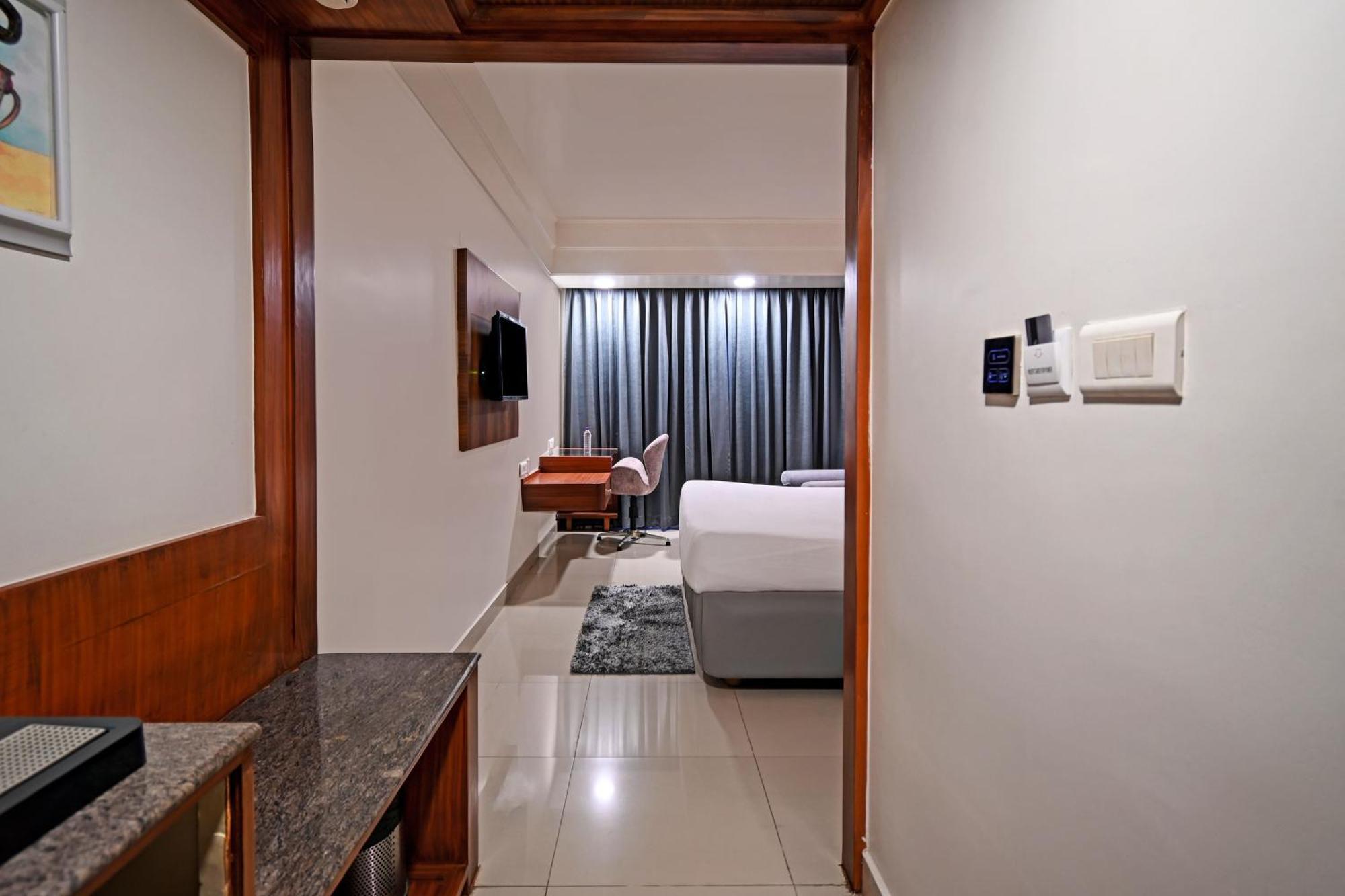 Hotel Palette Madhapur à Haïdarabad Extérieur photo